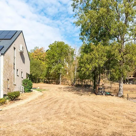 Spacious Home, Durbuy, Cleaning Included Holiday home *